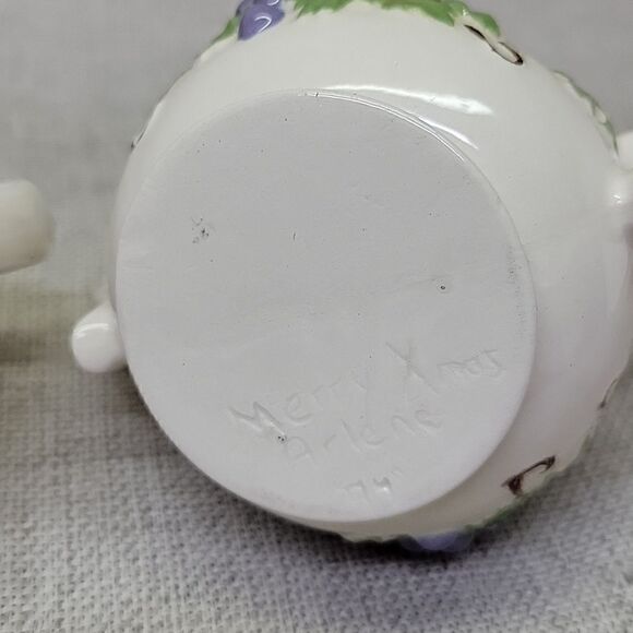 4 -pc bundle Vintage Pedestal fruit platter/tray teapot,sugar,creamer set. - Picture 15 of 16